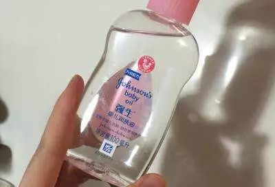 有了全世界3秒卖一瓶的“液体黄金“，干燥、长痘就与你无缘了！