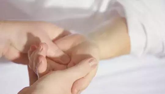 女性中医经络养生的秘诀,老中医讲解人体经络