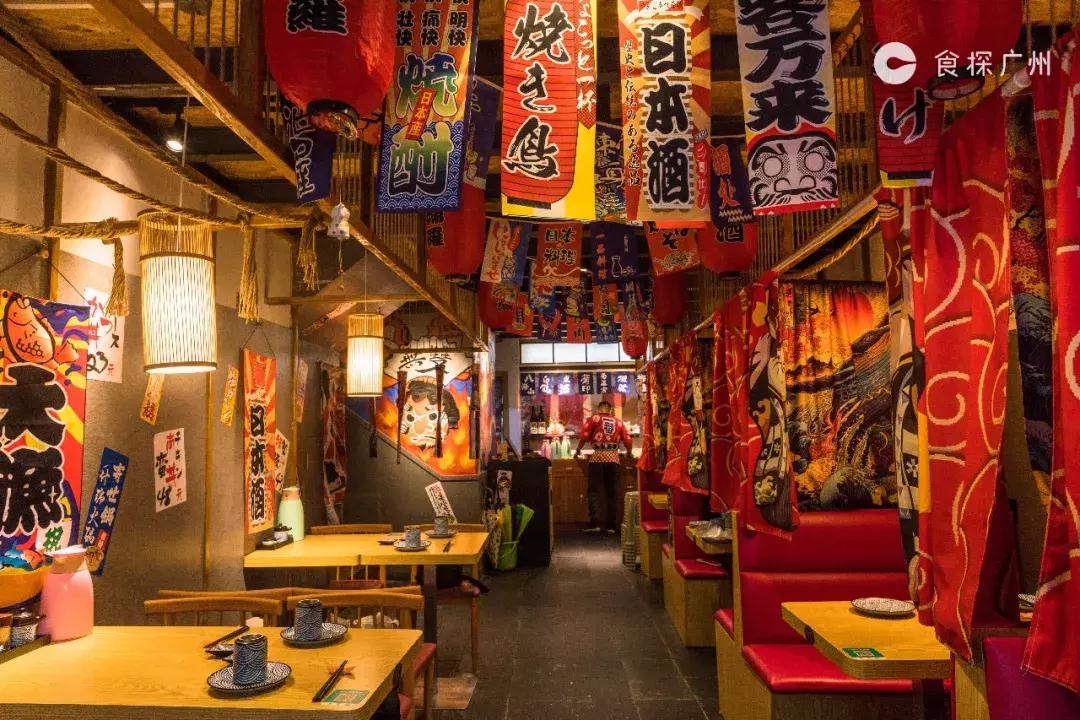 *力暴**日料店，叫我用钳子吃！