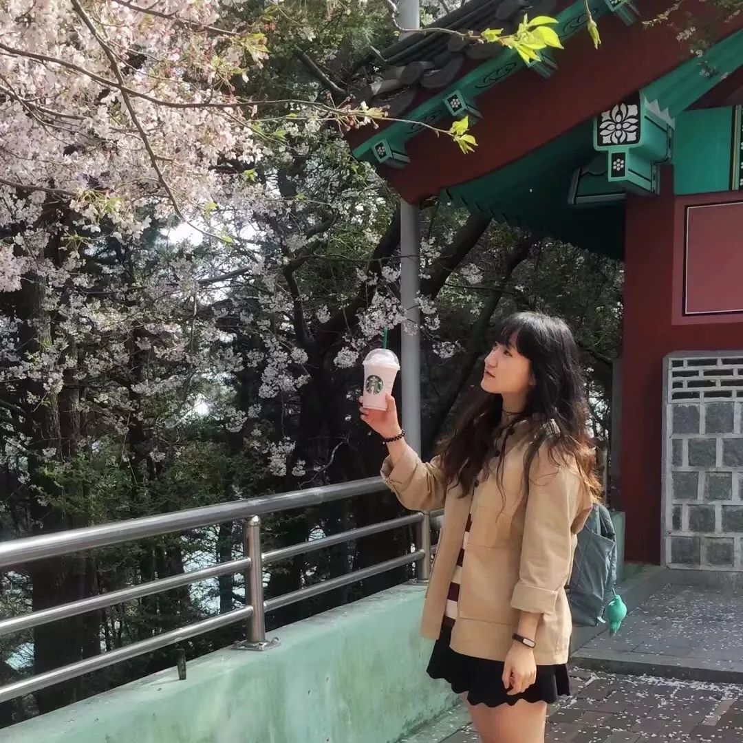 软绵绵：一个走心做视频的B站美妆阿婆主