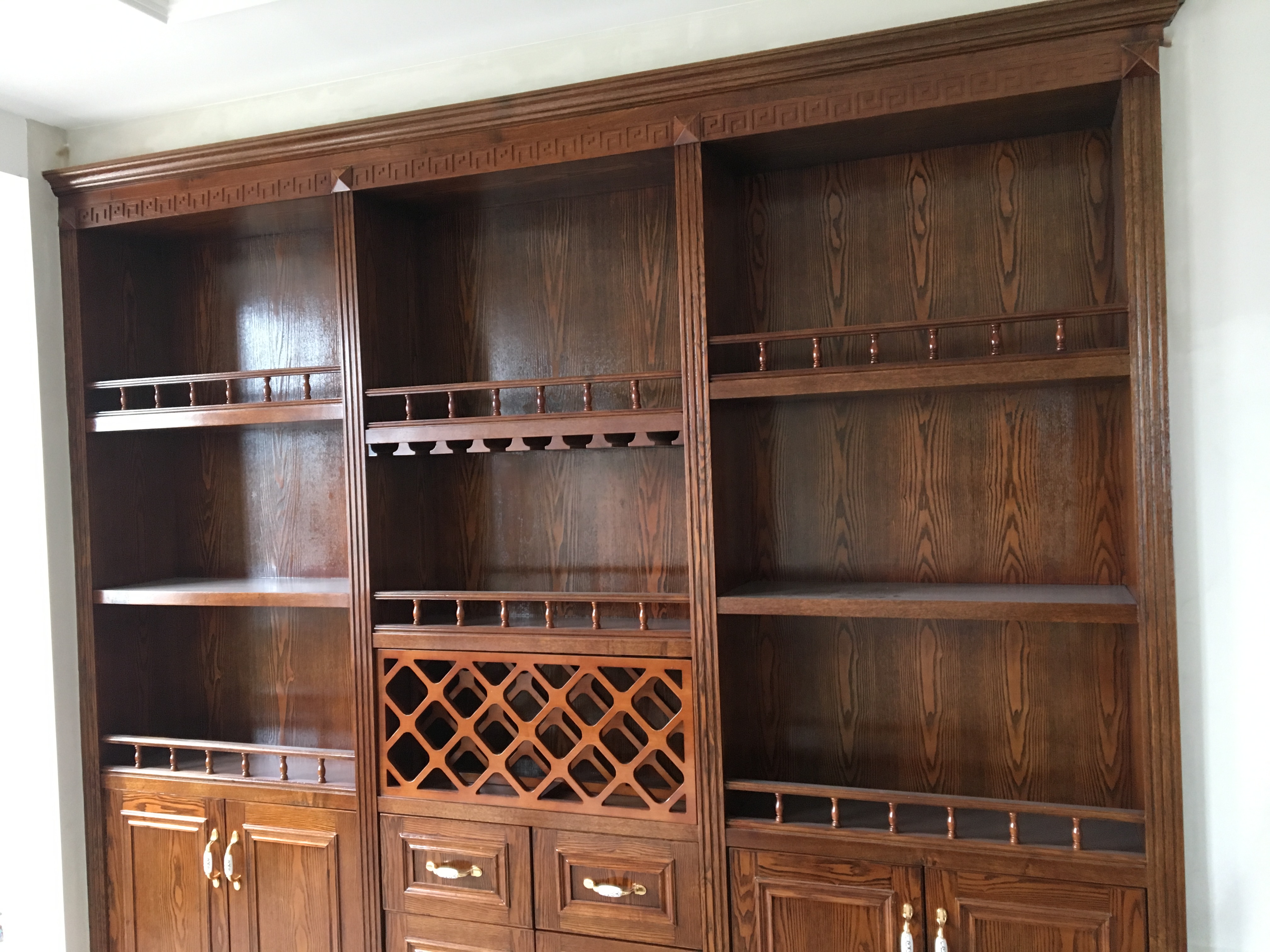 定制柜寿命和成品柜寿命,定制柜和成品柜价格