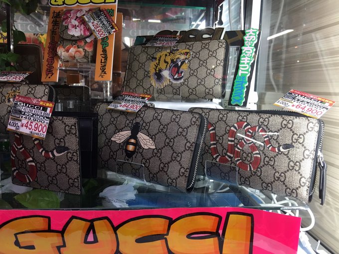 原来冲绳的二手中古店这么好逛，几百块巴宝莉，LV旅行包才4千！