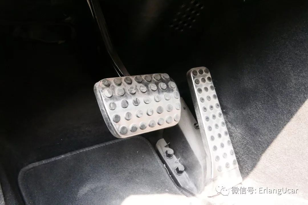 w204奔驰c300coupe,奔驰w204c200旅行版