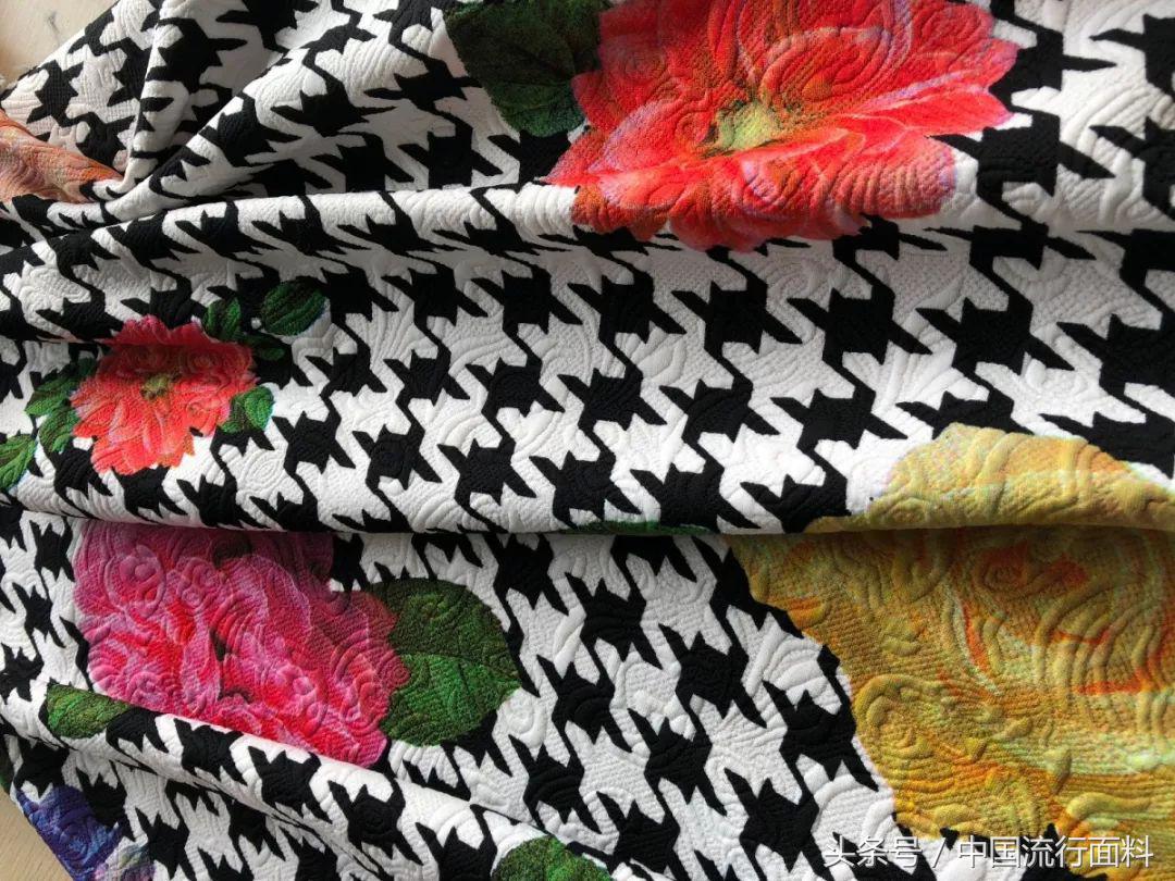 女装趋势新品,女装时髦款式