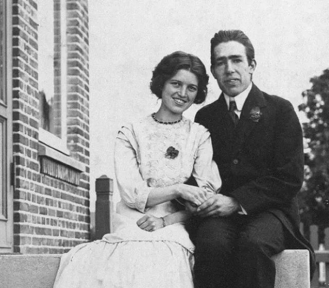 玻尔年轻时,玻尔年轻时的样子