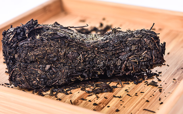 黑茶茯砖茶怎么辨别好坏,金花茯砖黑茶如何评定好坏呢