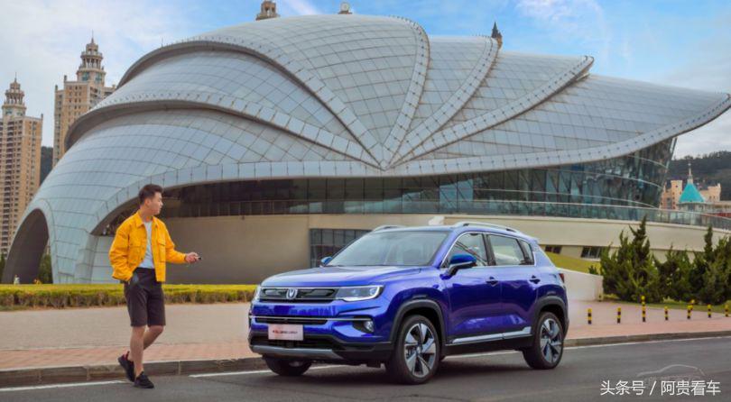 这款小型SUV预售价7.5万起，配1.6L+6AT，0.7秒可完成换挡