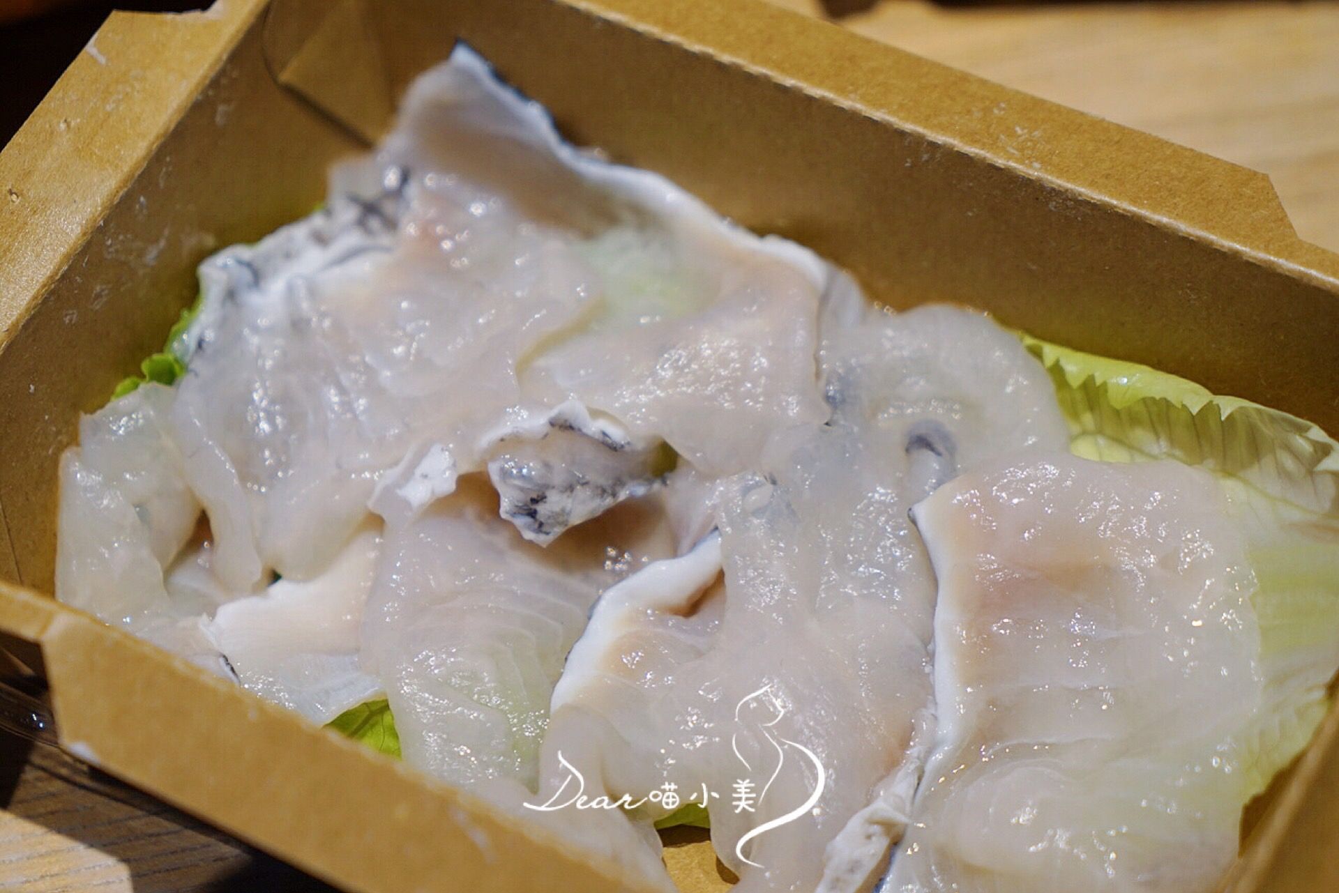 起风了降温了依然很热,起风了降温了多穿点衣服