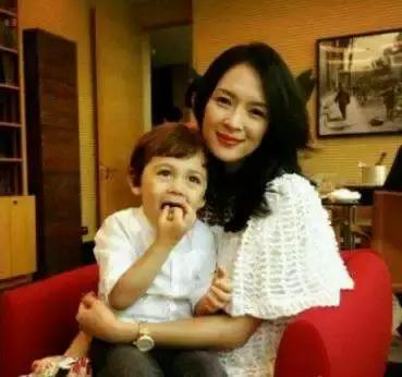 章子怡和刘烨谢娜的关系,章子怡问谢娜还爱刘烨吗的视频