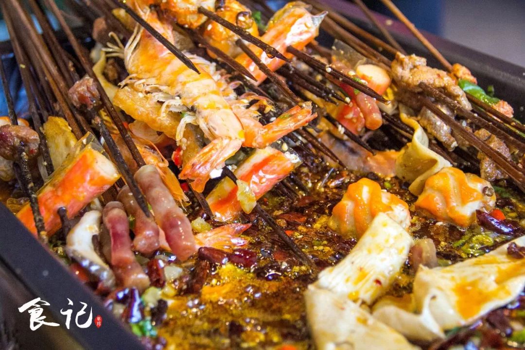 这家凭年糕火锅圈粉无数的店,这家串串每吃一次都念念不忘