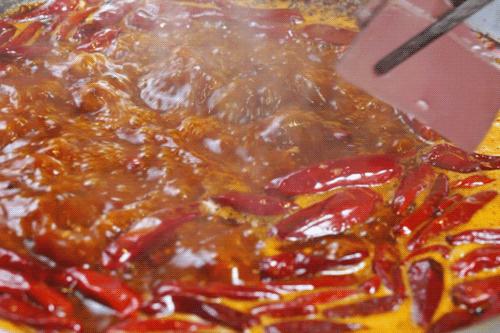 让成都大军堵车的「排队王」，魔都终于等到你！4.8折开鸿运！