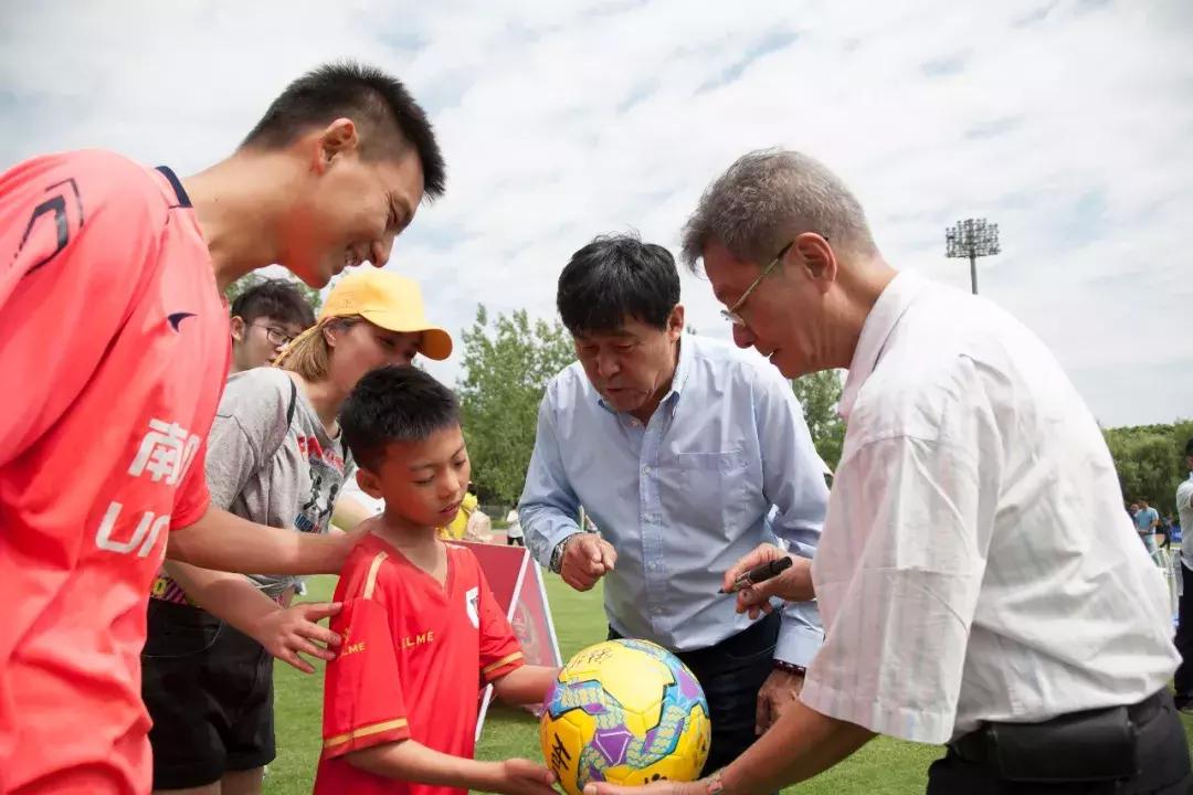 足球比赛第六届中国职工足球联赛,中国职工足球联赛开赛时间
