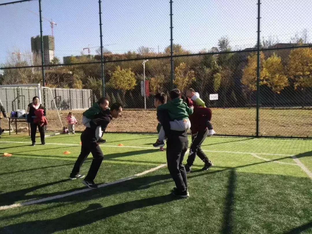 大手牵小手亲子运动会活动目的,小手拉大手一起来运动亲子运动会