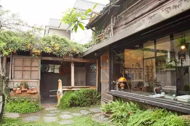 你在穷游过程中遇到过什么,我们只是在旅游上舍得花钱