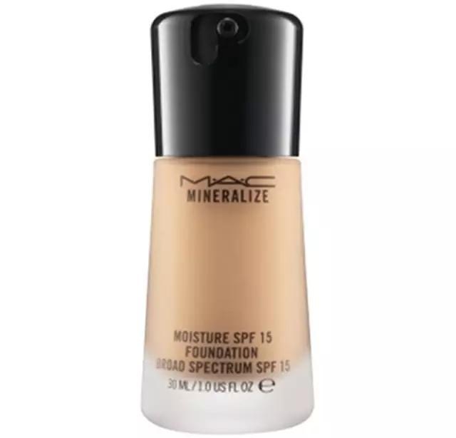 粉底液秋冬保湿,秋冬天适合大牌的粉底液