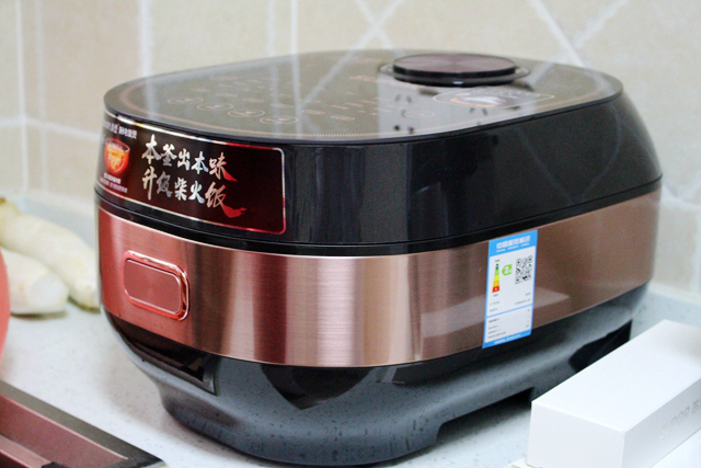 2299元究竟贵在哪里？苏泊尔蒸汽本釜IH电饭煲评测！
