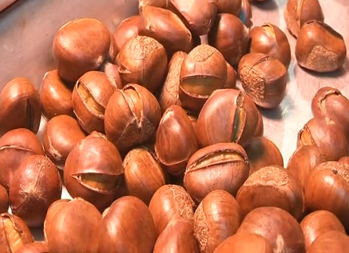 湖北：女子深夜管不住嘴追剧时狂吃这零食因胃出血被送进医院……