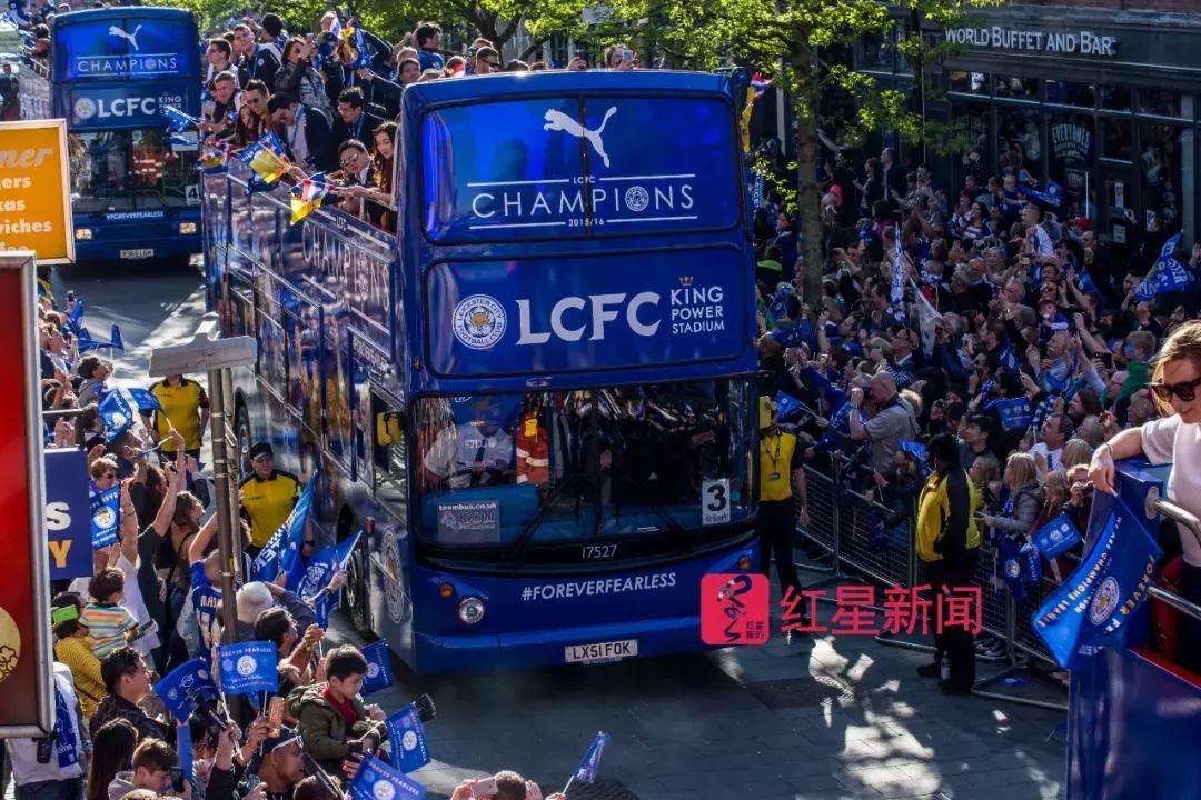 前英超冠*队军**老板坠亡！坠机前直升机做了这样的动作