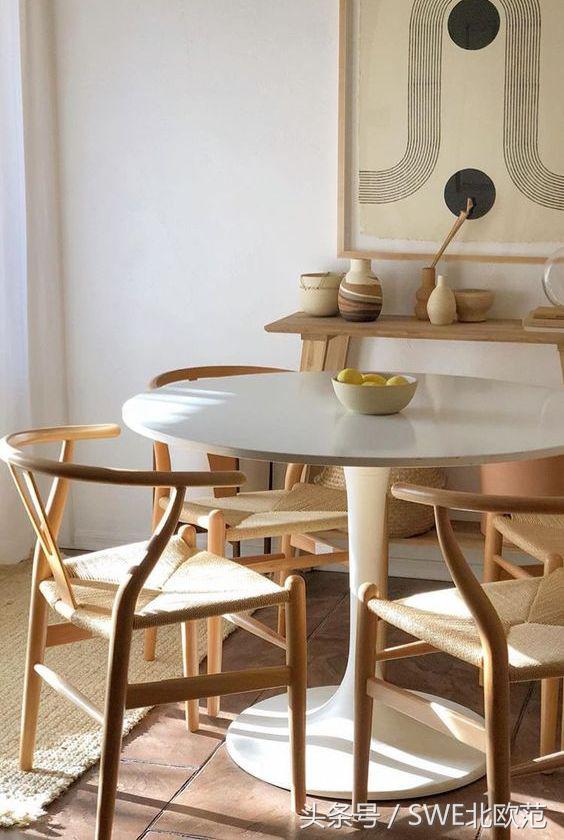 2.7米宽的餐厅怎么放圆餐桌,北欧实木圆餐桌
