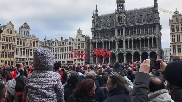 从中国开车来巴黎,从中国开车到欧洲