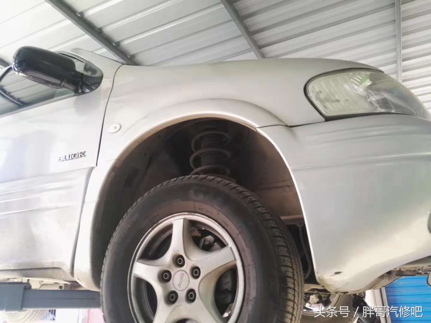 燃油堵塞传感器常见故障解析,发动机机油感应塞漏油