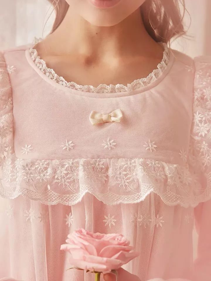 可甜可纯可性感，我们仙女连睡衣都要软fufu