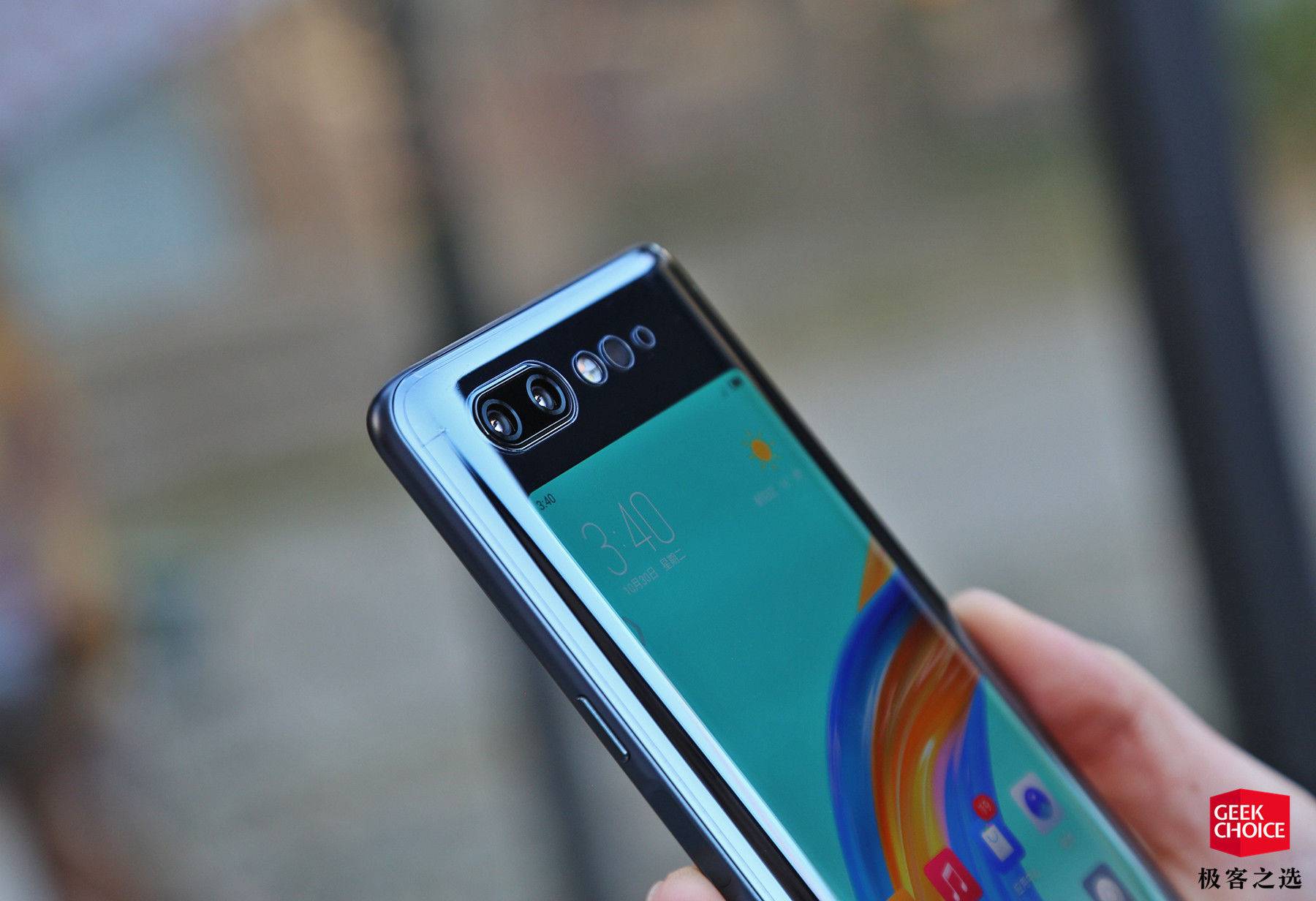 努比亚x手机双屏黑科技测试,努比亚x和vivo双屏版哪个值得买