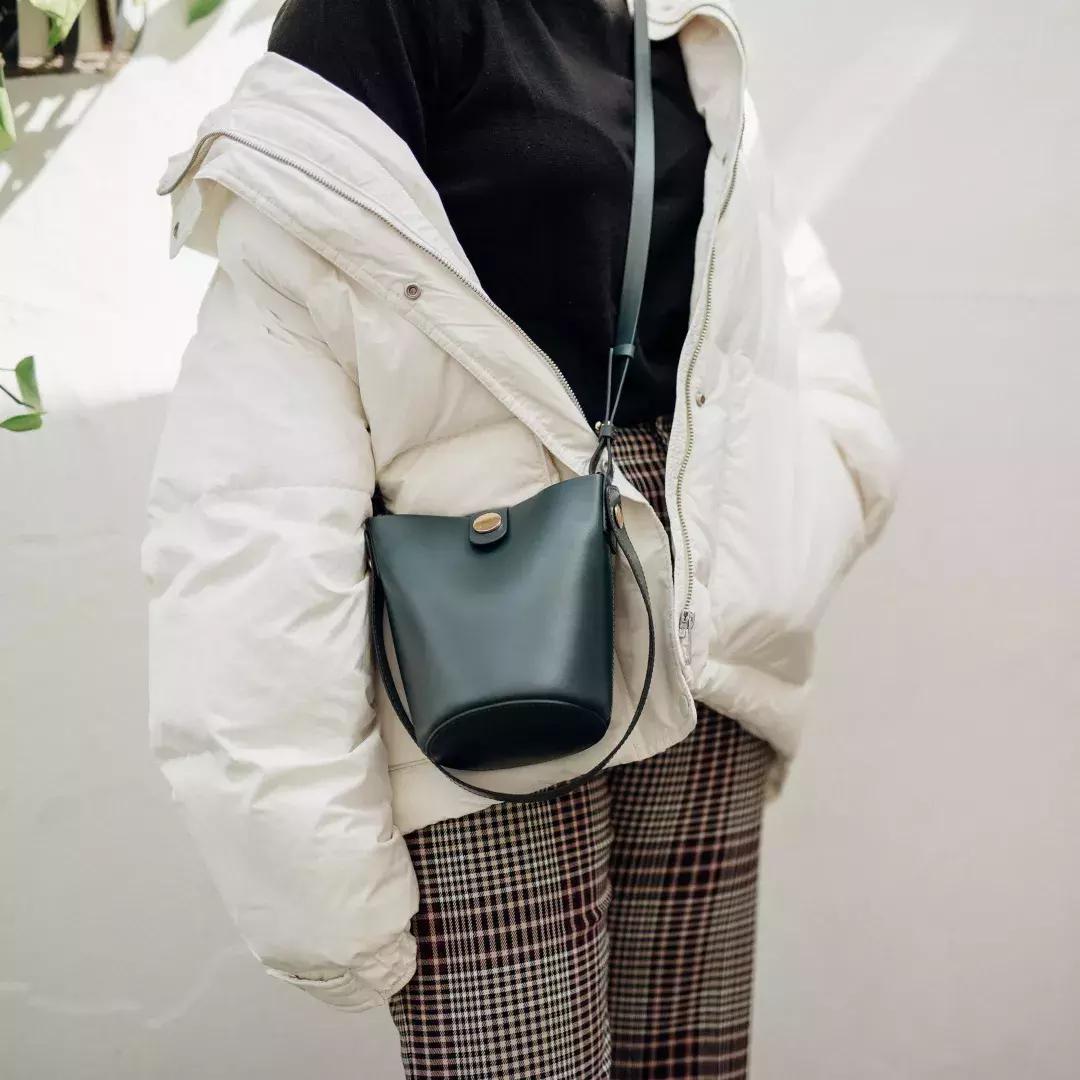 千元包包轻奢品牌,5千左右的经典款包包