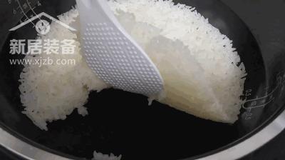 来一碗香喷喷的大米饭,来一碗最好吃的白米饭