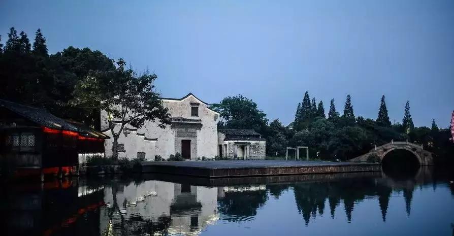 涔屾潙鍙戝睍缁忛獙,涔屾潙骞存帴寰呮父瀹㈤噺