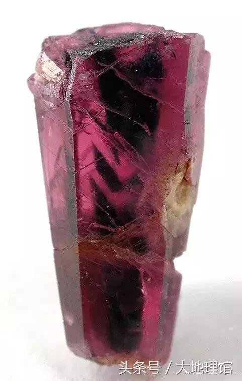 地球上有两个地方是哪里,地球上有多少个国家分别在哪