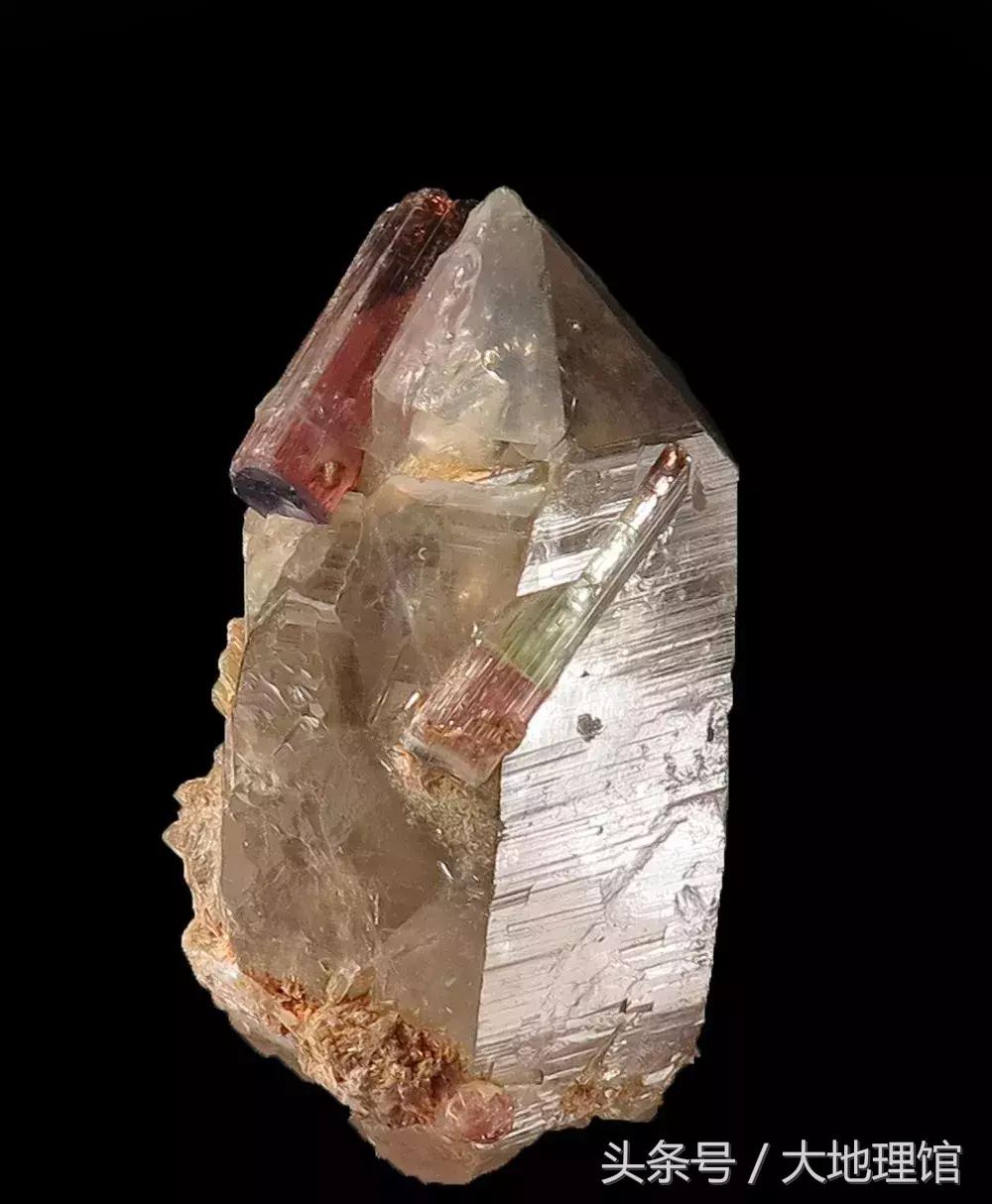 地球上有两个地方是哪里,地球上有多少个国家分别在哪