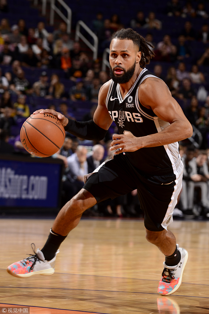 NBA今日球鞋精选：库里唐斯上脚万圣节特别款罗斯50分战靴诞生