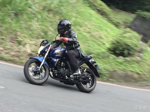 雅马哈fzs150摩托车最新版,雅马哈fz150百公里加速成绩