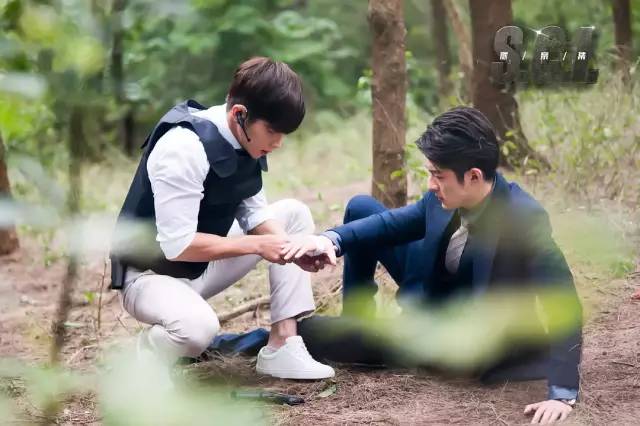 没想到是以这样的形式上了热搜