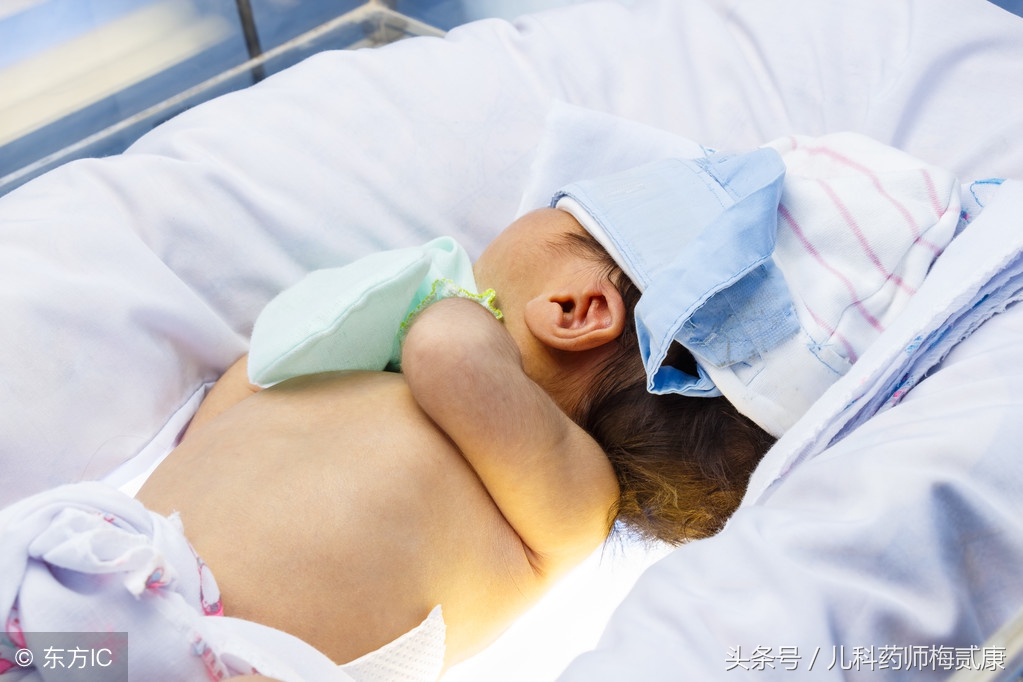 宝宝新生儿黄疸，除了照蓝光，还有其他好办法吗？