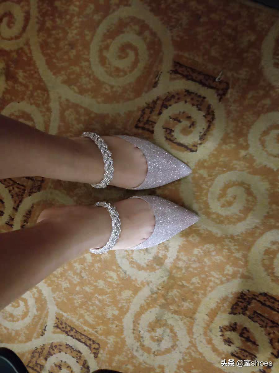 思加图复古玛丽珍鞋穿搭,思加图玛丽珍亮钻