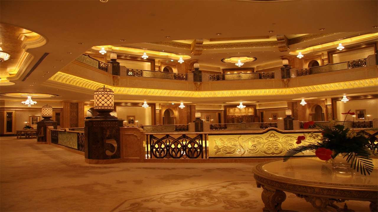 世界最贵宾馆装饰,40吨黄金打造世界最豪华8星级酒店