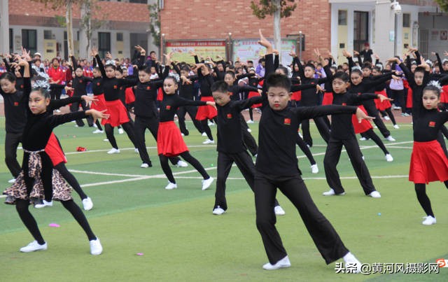 拉丁舞校园表演运动会,新乡市北干道小学拉丁舞