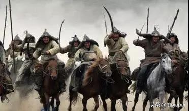 蒙古族下马酒礼仪是怎么来的 (蒙古族喝酒礼仪)