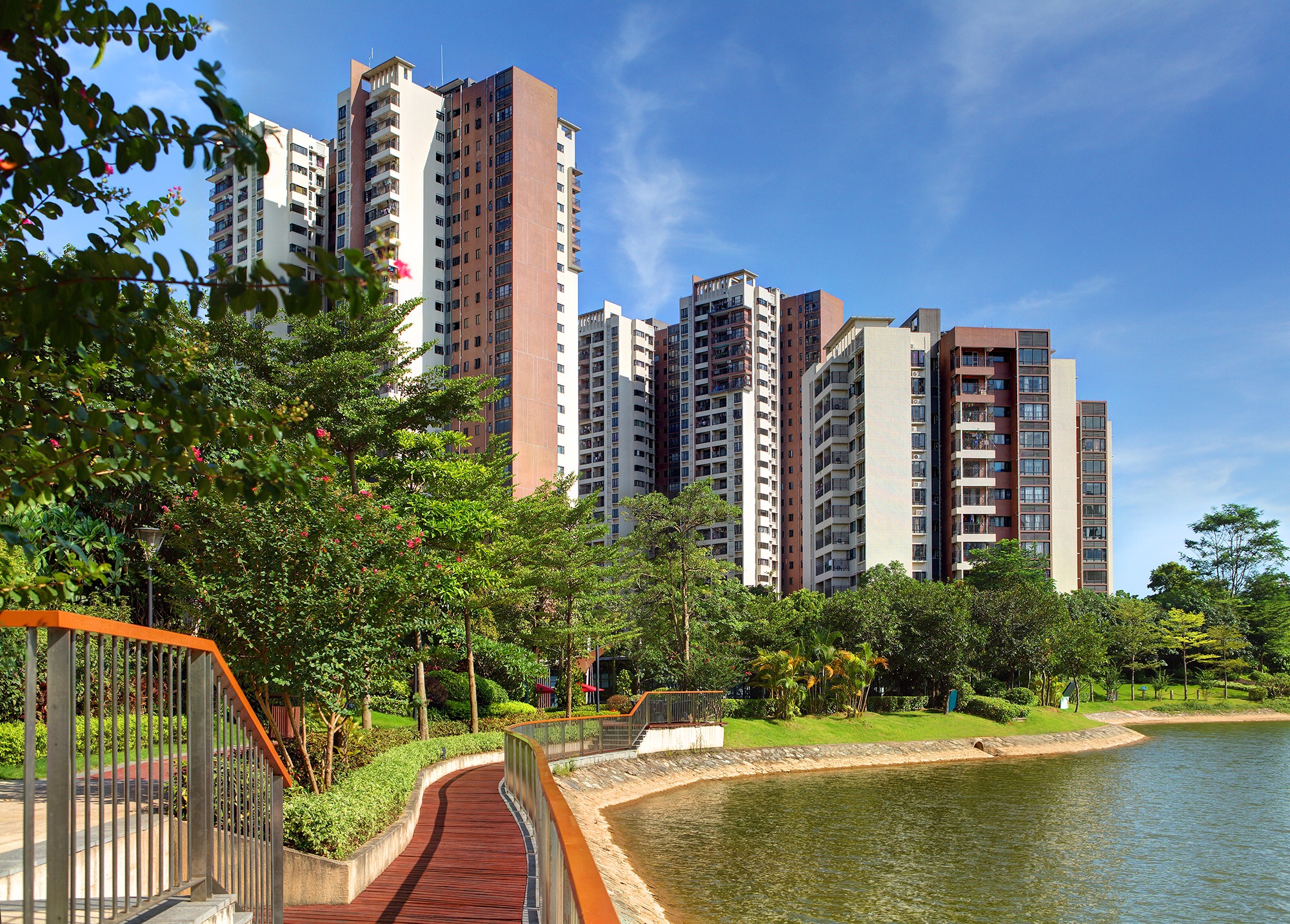 中惠松湖城金山湖,四季松湖和中惠松湖城哪个好