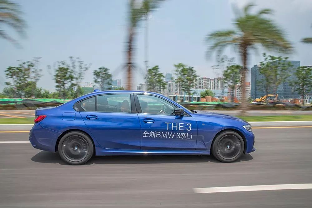 宝马新3系320和325哪个更值得买,试驾最新宝马3系