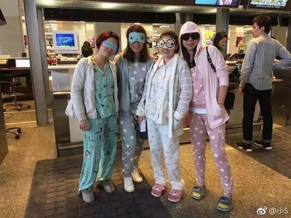 宅家里也要风情万种睡衣风格大赏,宅家好穿的睡衣简约又实穿