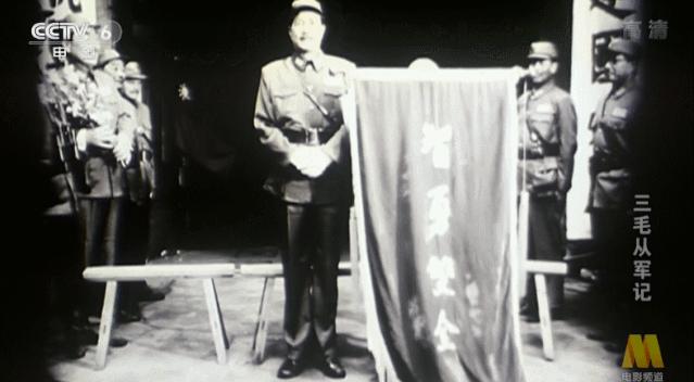 “我们都是小把戏”，这部92年神作，对成人世界的暗讽不输周星驰