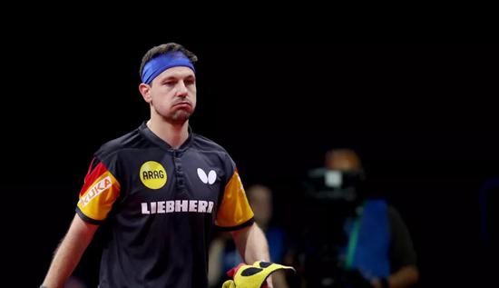 遇见传奇！国际乒联盛赞世界冠军，曾放弃足球如今成国乒奥运劲敌