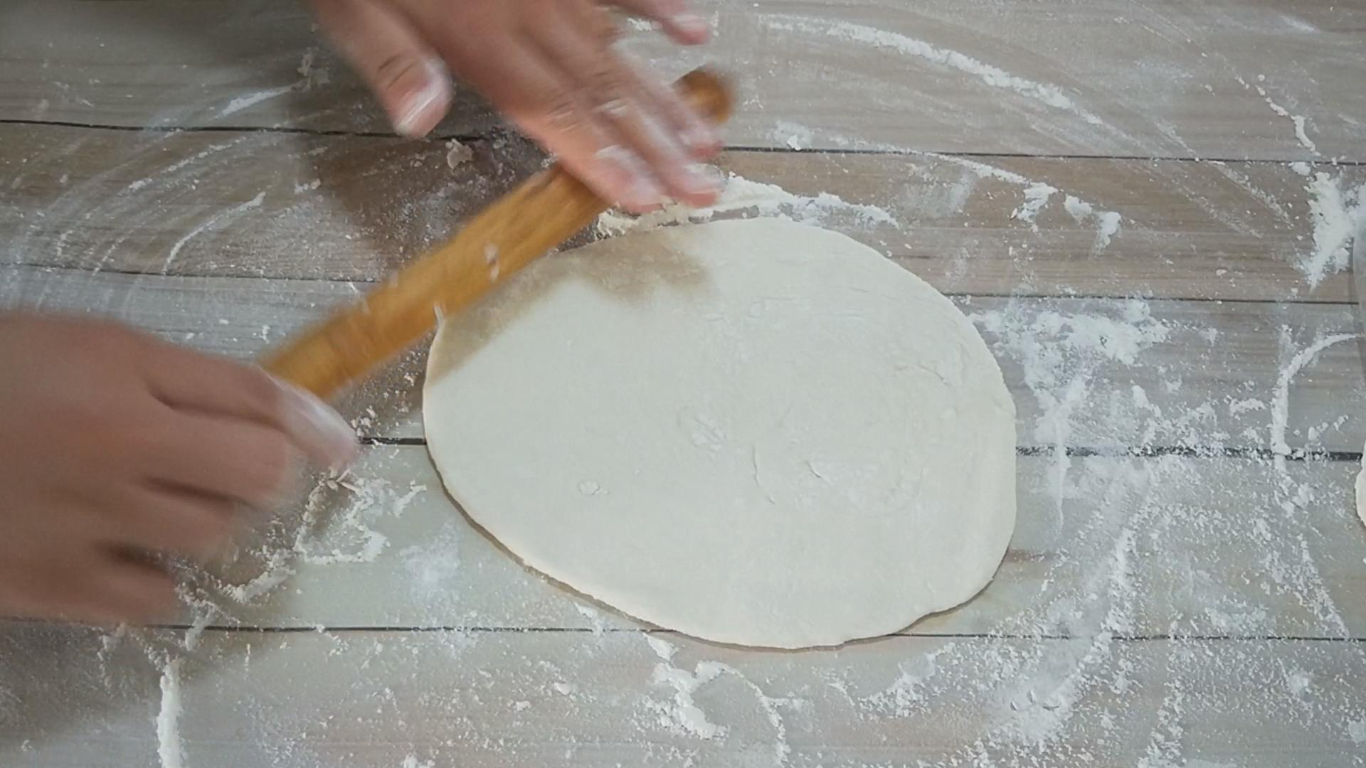 烙饼柔软秘诀大公开,怎样能让电饼铛烙饼不干不硬