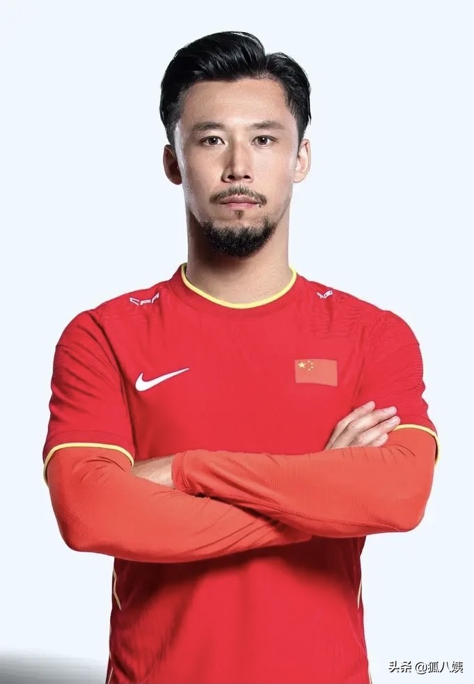 国足最强11人名单视频播放,李铁国足最强阵型