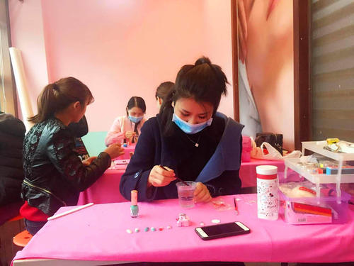 初学者学美甲全过程慢教程,美甲初学者磨甲片基本全步骤