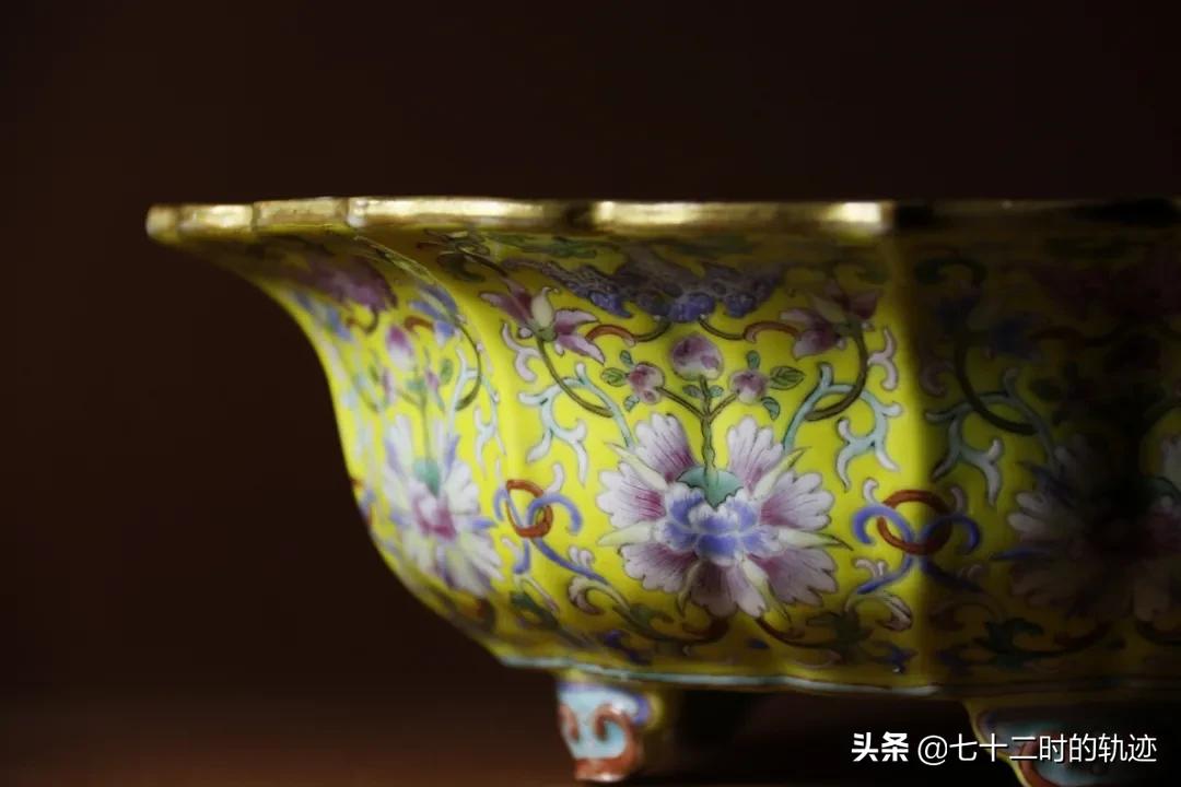 瓷器拍卖会现场视频,拍卖史上最高成交价瓷器