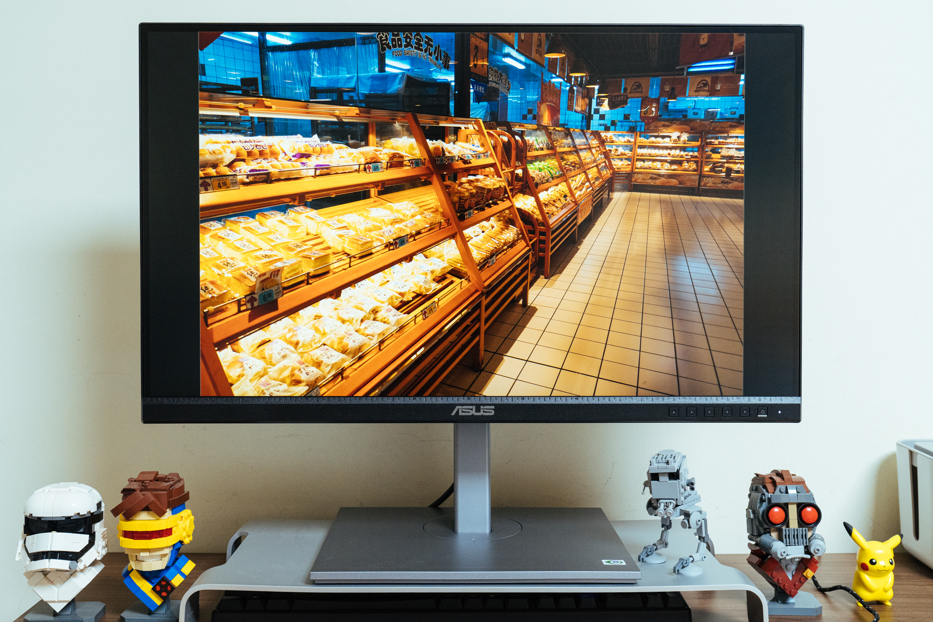 华硕创艺国度显示器买27还是32,华硕proartpa279cv显示器缺点